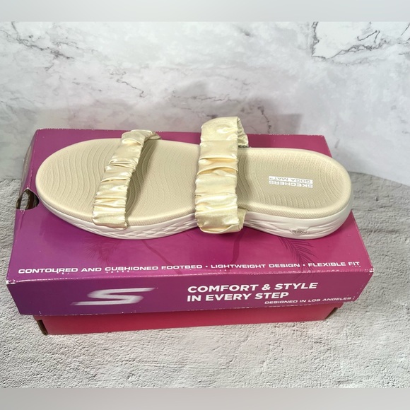 Skechers Go Walk Sandals Size 10 - Picture 6 of 6